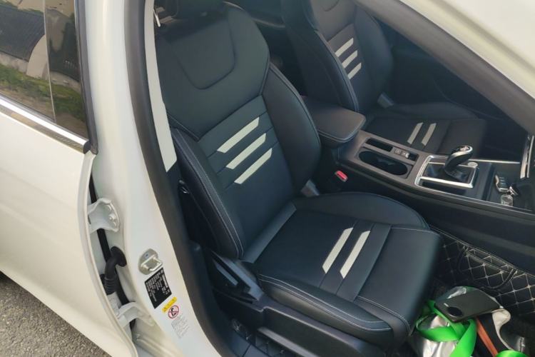 Used BYD Qin Pro 2019 Super Edition 1.5TI Automatic Smart Connect FENGSHANG Model China VI Standard Right Front Seat