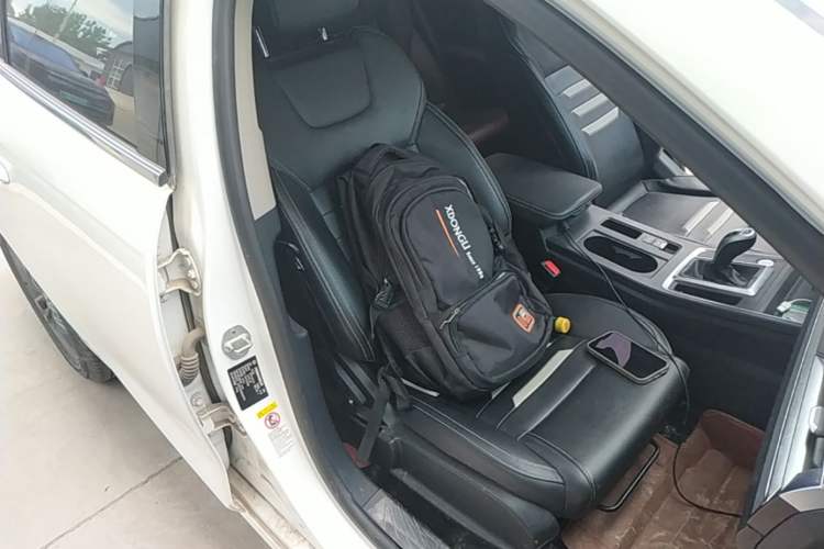 Used BYD Qin Pro 2019 Super Edition 1.5TI Automatic Smart Connect FENGSHANG Model China VI Standard Right Front Seat