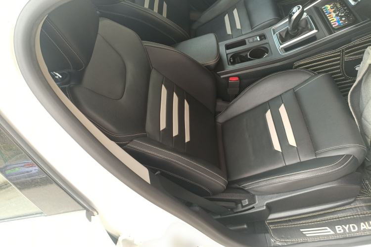 Used BYD Qin Pro 2019 Super Edition 1.5TI Automatic Smart Connect Flagship Model China V Standard Right Front Seat