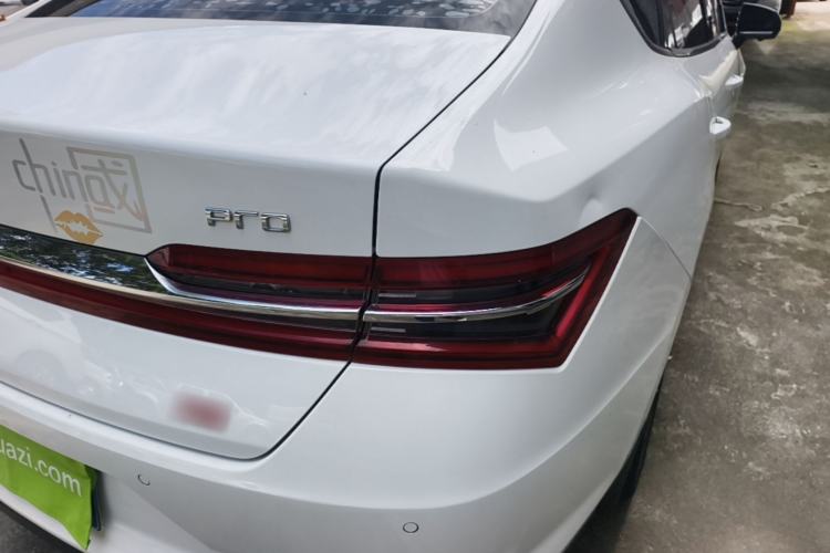 Used BYD Qin Pro 2019 Super Edition 1.5TI Automatic Smart Connect Flagship Model China V Standard Right Rear Taillight