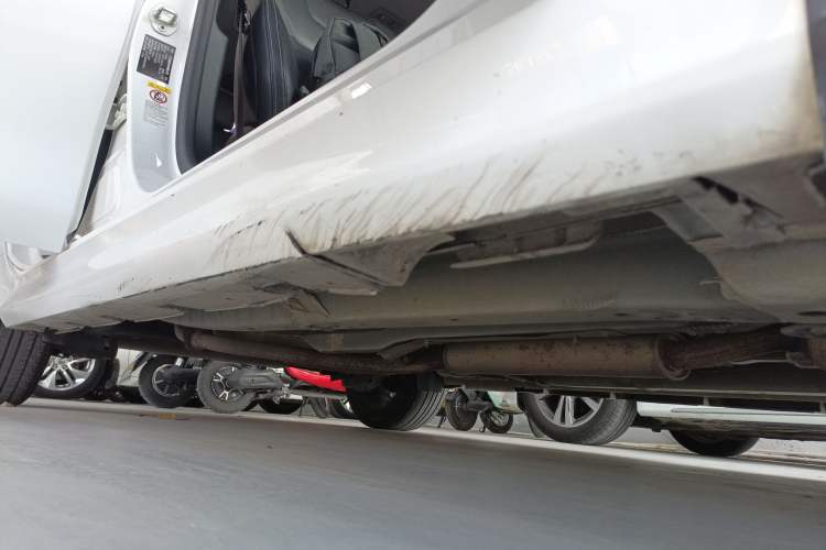 Used BYD Qin Pro 2019 Super Edition 1.5TI Automatic Smart Connect Dynamic Model China VI Standard Right Side Sill