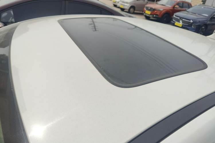 Used BYD Qin Pro 2019 Super Edition 1.5TI Automatic Smart Connect FENGSHANG Model China VI Standard Roof