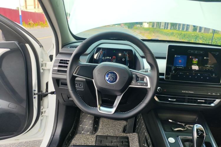 Used BYD Qin Pro 2019 Super Edition 1.5TI Automatic Smart Connect FENGSHANG Model China VI Standard Steering Wheel