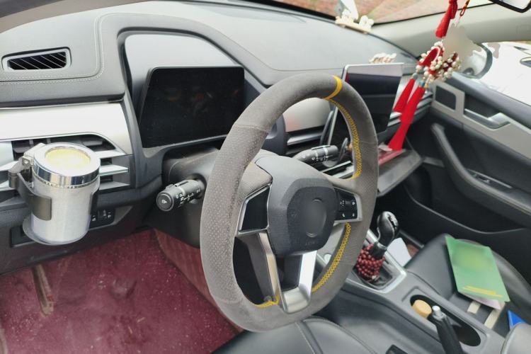 Used BYD Qin Pro 2019 Super Edition 1.5TI Manual Smart Connect Fierce Model China V Standard Steering Wheel