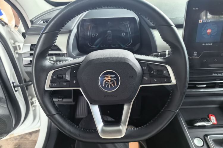 Used BYD Qin Pro 2019 Super Edition 1.5TI Automatic Smart Connect Enjoyment Model China VI Standard Steering Wheel