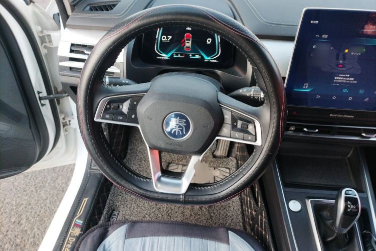 Used BYD Qin Pro 2019 Super Edition 1.5TI Automatic Smart Connect Enjoyment Model China VI Standard Steering Wheel