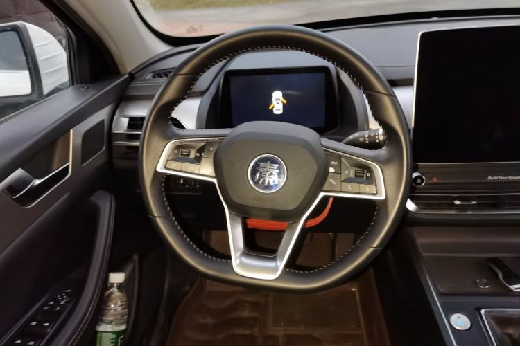 Used BYD Qin Pro 2019 Super Edition 1.5TI Automatic Smart Connect Brilliance Model China VI Standard Steering Wheel