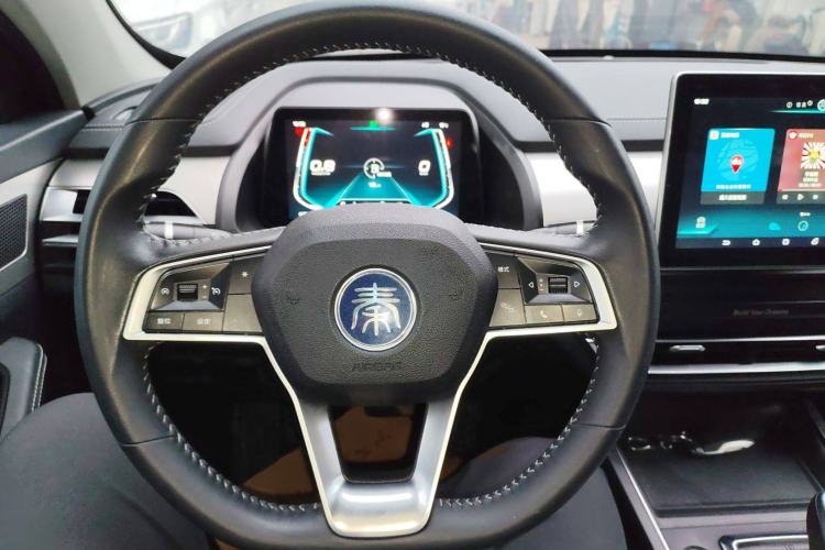 Used BYD Qin Pro 2019 Super Edition 1.5TI Automatic Smart Connect Dynamic Model China VI Standard Steering Wheel