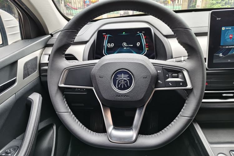 Used BYD Qin Pro 2019 Super Edition 1.5TI Automatic Smart Connect FENGSHANG Model China VI Standard Steering Wheel