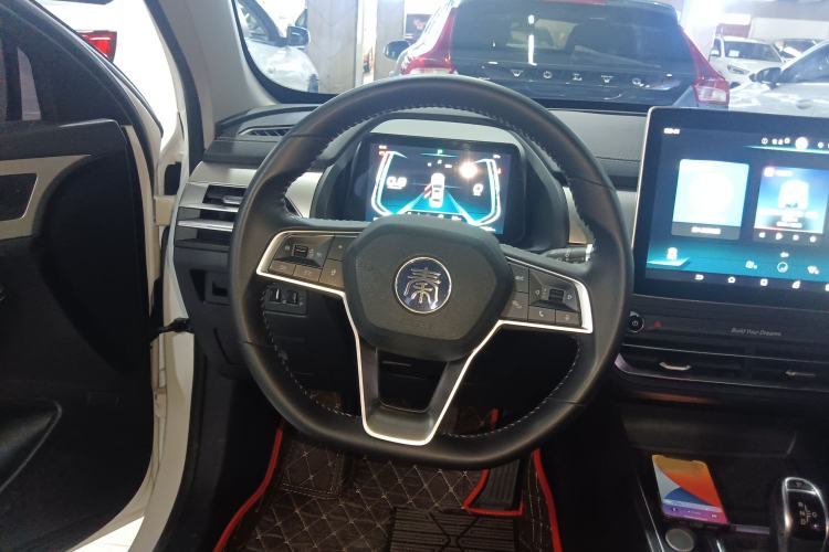 Used BYD Qin Pro 2019 Super Edition 1.5TI Automatic Smart Connect Flagship Model China V Standard Steering Wheel