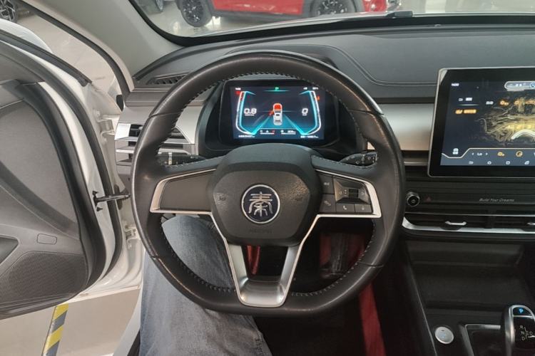 Used BYD Qin Pro 2019 Super Edition 1.5TI Automatic Smart Connect FENGSHANG Model China VI Standard Steering Wheel
