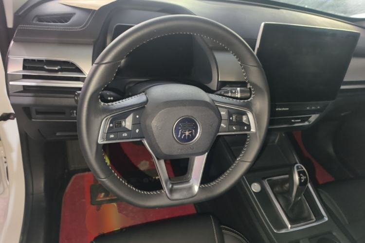 Used BYD Qin Pro 2019 Super Edition 1.5TI Automatic Smart Connect Flagship Model China V Standard Steering Wheel