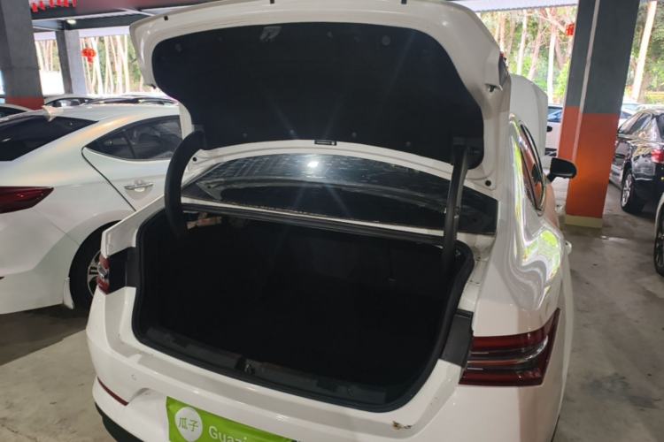 Used BYD Qin Pro 2019 Super Edition 1.5TI Automatic Smart Connect Flagship Model China V Standard Trunk