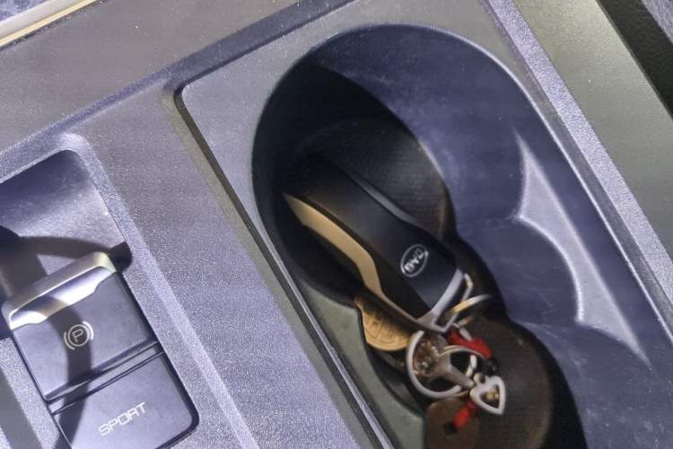 Used BYD Qin Pro 2019 Super Edition 1.5TI Automatic Smart Connect Dynamic Model China VI Standard Vehicle Key