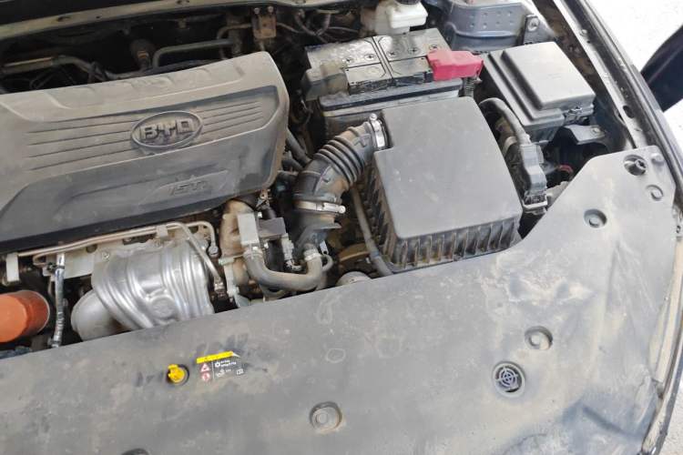 Used BYD Qin Pro 2020 Beyond Edition 1.5TI Manual Luxury Version Engine Bay Left