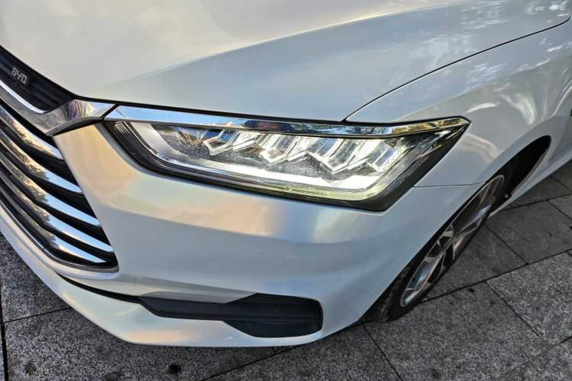 Used BYD Qin Pro 2020 Beyond Edition 1.5TI Automatic Flagship Version Left Front Headlight