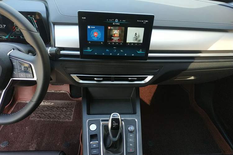 Used BYD Qin Pro 2020 Beyond Edition 1.5TI Automatic Prestige Version Audio And AC Panel