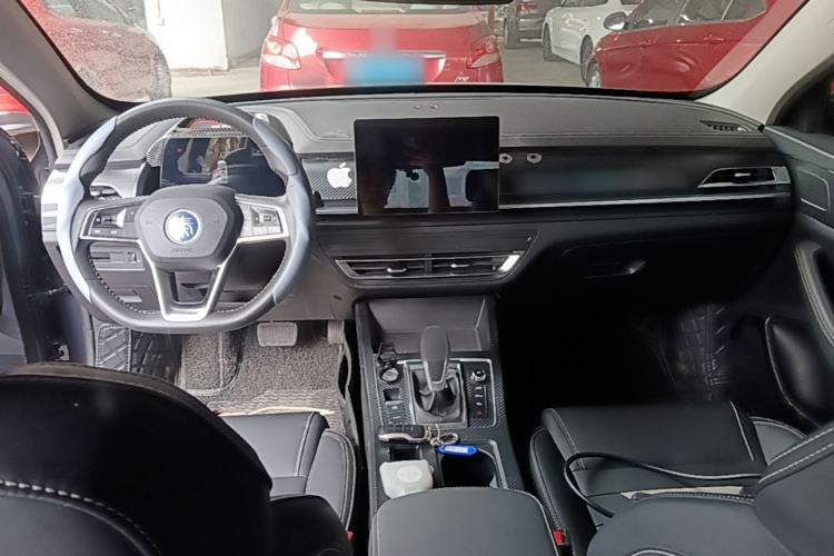 Used BYD Qin Pro 2020 Beyond Edition 1.5TI Automatic Flagship Version Center Console