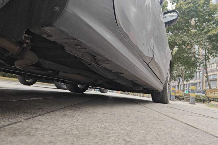 Used BYD Qin Pro 2020 Beyond Edition 1.5TI Automatic Flagship Version Chassis Rear Right