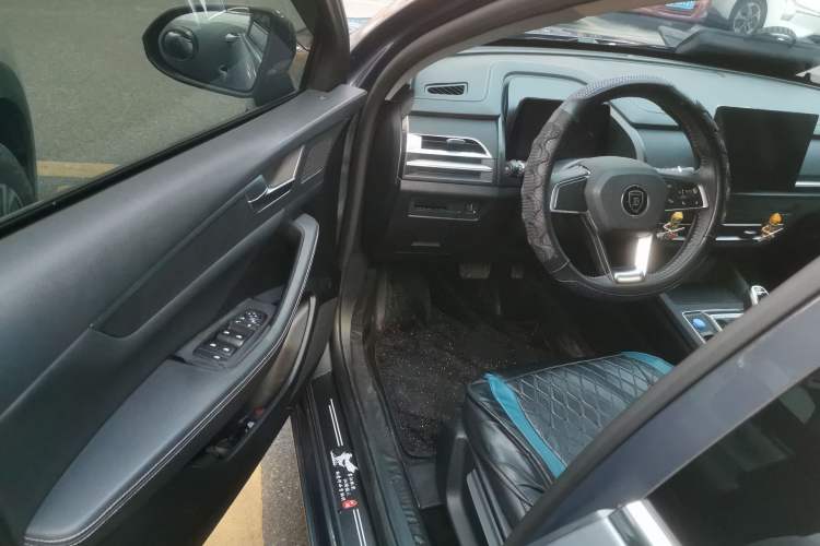 Used BYD Qin Pro 2020 Beyond Edition 1.5TI Automatic Prestige Version Driver Seat
