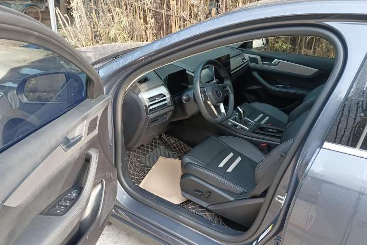 Used BYD Qin Pro 2020 Beyond Edition 1.5TI Automatic Flagship Version Driver Seat