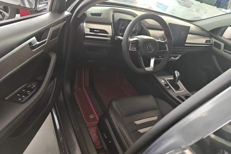 Used BYD Qin Pro 2020 Beyond Edition 1.5TI Automatic Flagship Version Driver Seat