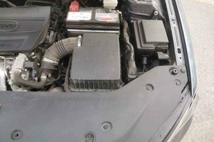 Used BYD Qin Pro 2020 Beyond Edition 1.5TI Automatic Prestige Version Engine Bay Left