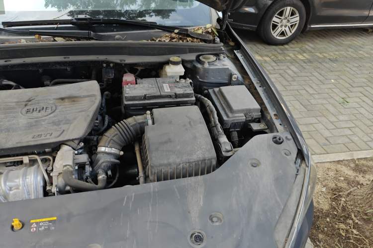 Used BYD Qin Pro 2020 Beyond Edition 1.5TI Automatic Flagship Version Engine Bay Left