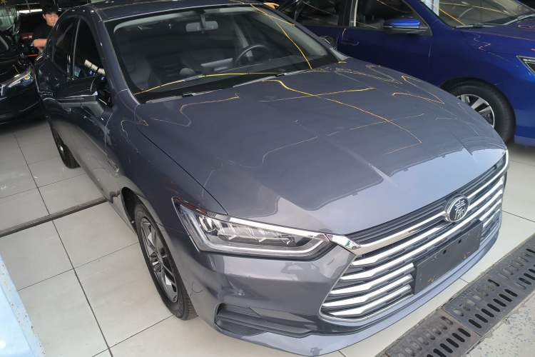 Used BYD Qin Pro 2020 Beyond Edition 1.5TI Automatic Prestige Version Front Right 45 Deg