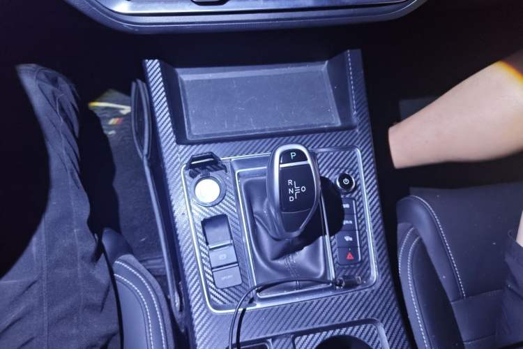 Used BYD Qin Pro 2020 Beyond Edition 1.5TI Automatic Flagship Version Gear Lever