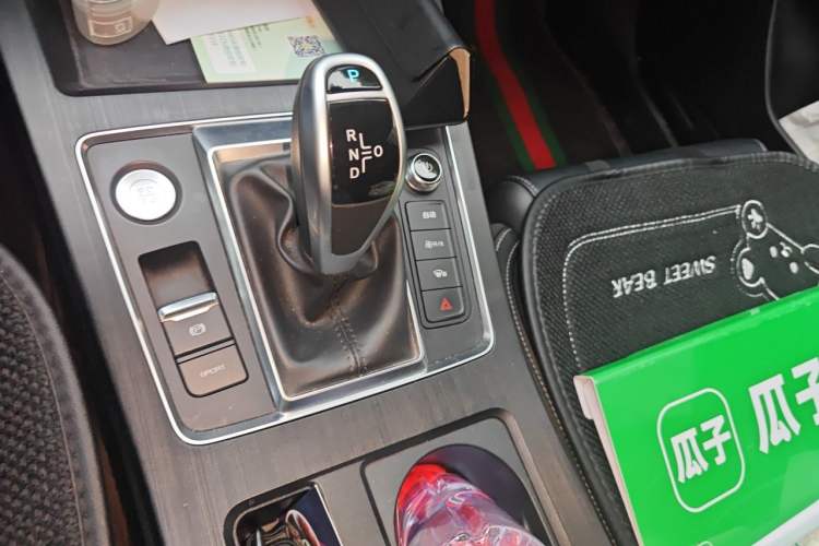 Used BYD Qin Pro 2020 Beyond Edition 1.5TI Automatic Prestige Version Gear Lever
