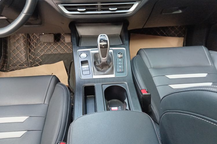 Used BYD Qin Pro 2020 Beyond Edition 1.5TI Automatic Flagship Version Gear Lever
