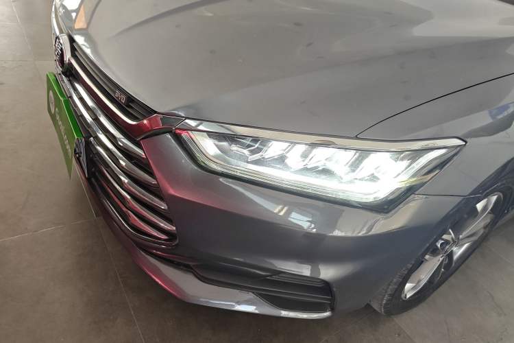 Used BYD Qin Pro 2020 Beyond Edition 1.5TI Automatic Flagship Version Left Front Headlight