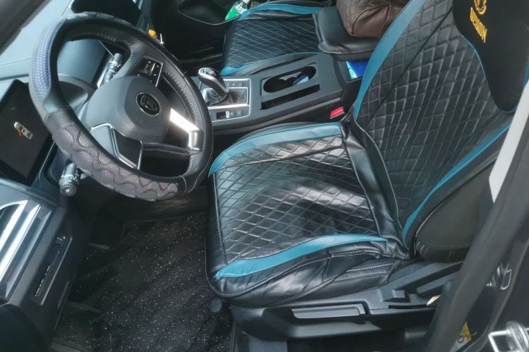 Used BYD Qin Pro 2020 Beyond Edition 1.5TI Automatic Prestige Version Left Front Seat