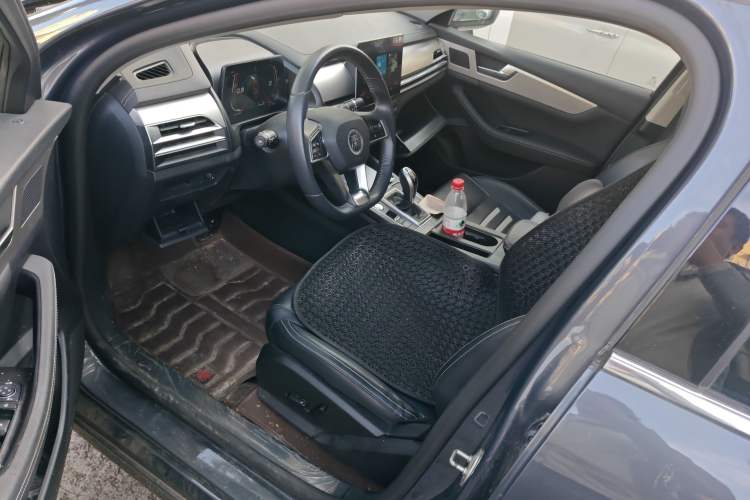 Used BYD Qin Pro 2020 Beyond Edition 1.5TI Automatic Flagship Version Left Front Seat
