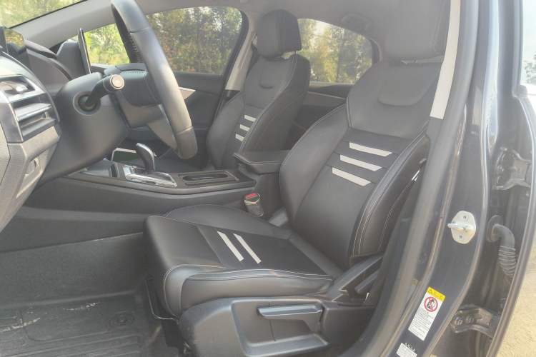 Used BYD Qin Pro 2020 Beyond Edition 1.5TI Automatic Prestige Version Left Front Seat