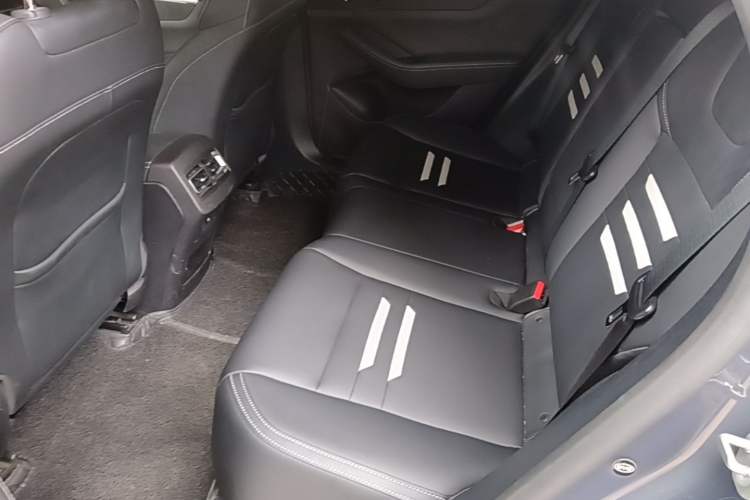 Used BYD Qin Pro 2020 Beyond Edition 1.5TI Automatic Flagship Version Left Rear Seat