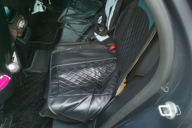 Used BYD Qin Pro 2020 Beyond Edition 1.5TI Automatic Prestige Version Left Rear Seat