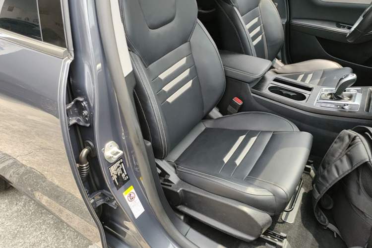 Used BYD Qin Pro 2020 Beyond Edition 1.5TI Automatic Flagship Version Right Front Seat