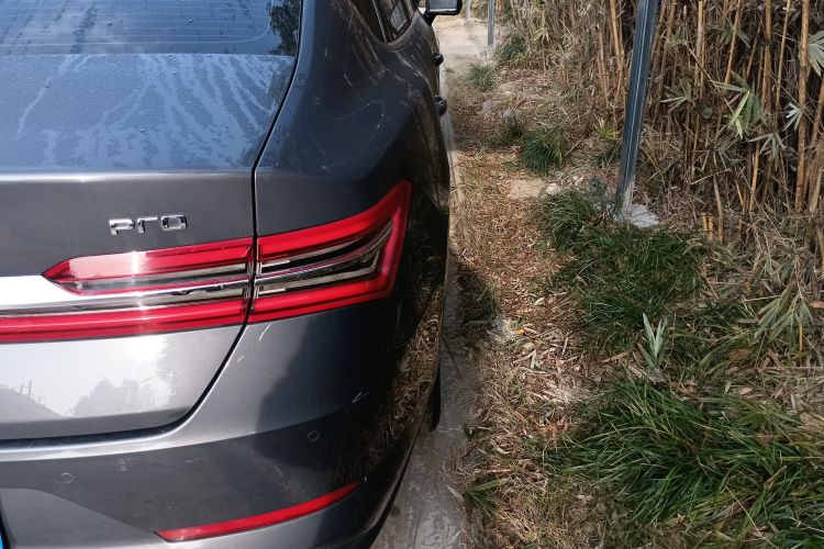 Used BYD Qin Pro 2020 Beyond Edition 1.5TI Automatic Flagship Version Right Rear Taillight