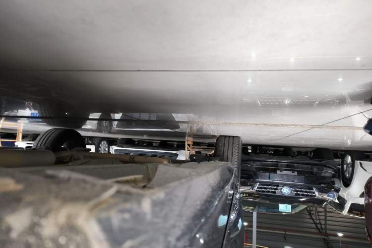 Used BYD Qin Pro 2020 Beyond Edition 1.5TI Automatic Prestige Version Right Side Sill