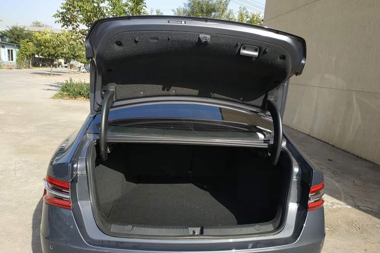 Used BYD Qin Pro 2020 Beyond Edition 1.5TI Automatic Prestige Version Trunk