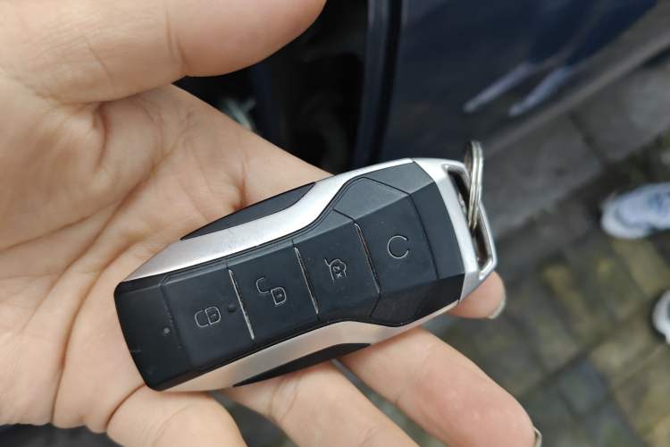 Used BYD Qin Pro 2020 Beyond Edition 1.5TI Automatic Flagship Version Vehicle Key