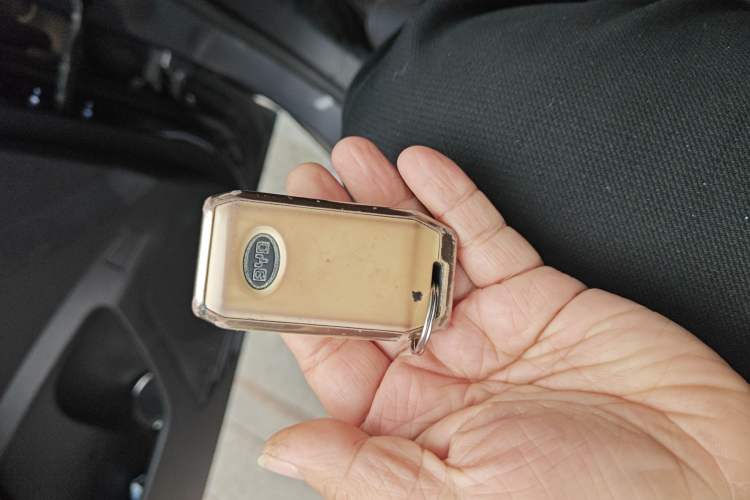 Used BYD Qin Pro 2020 Beyond Edition 1.5TI Automatic Flagship Version Vehicle Key