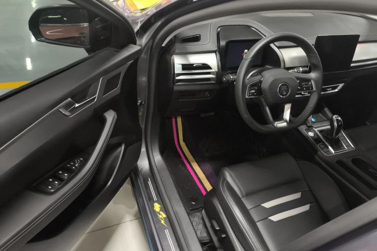 Used BYD Qin Pro 2020 Beyond Edition 1.5TI Automatic Flagship Version Driver Seat