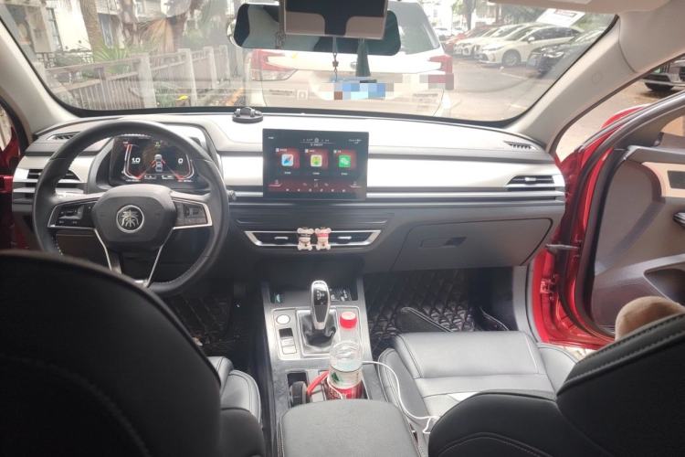 Used BYD Qin Pro 2020 Beyond Edition 1.5TI Automatic Flagship Version Center Console