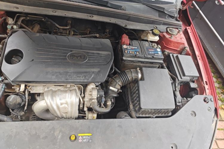 Used BYD Qin Pro 2020 Beyond Edition 1.5TI Automatic Prestige Version Engine Bay Left