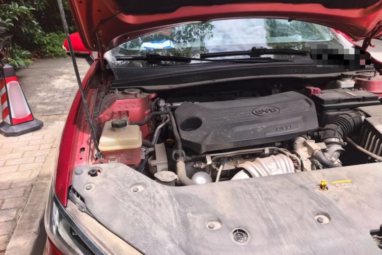Used BYD Qin Pro 2020 Beyond Edition 1.5TI Automatic Flagship Version Engine Bay Right