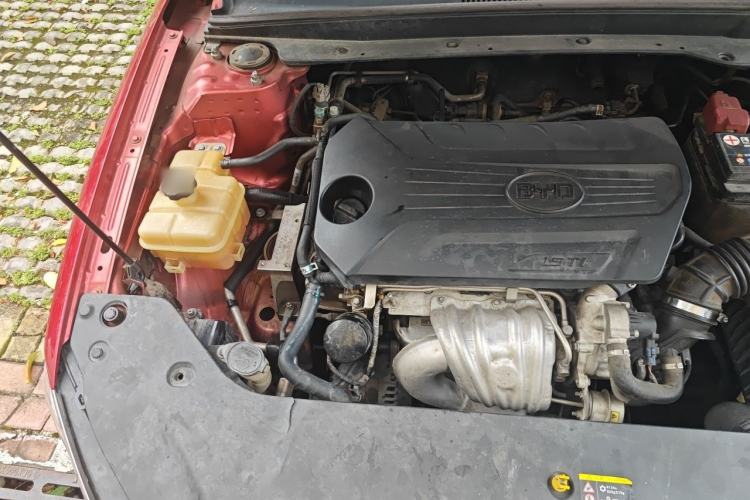 Used BYD Qin Pro 2020 Beyond Edition 1.5TI Automatic Prestige Version Engine Bay Right