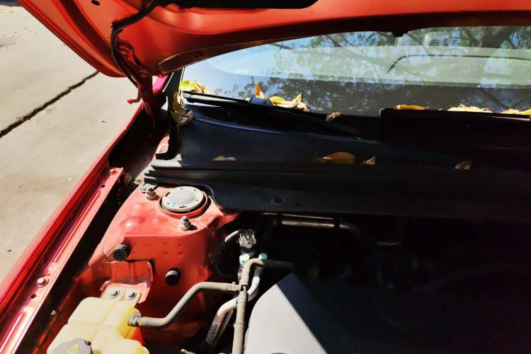 Used BYD Qin Pro 2020 Beyond Edition 1.5TI Automatic Prestige Version Engine Bay Right